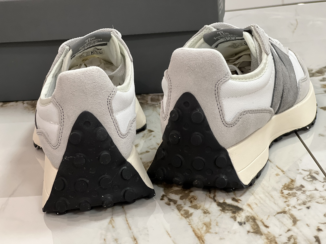 New Balance Sneakers-135