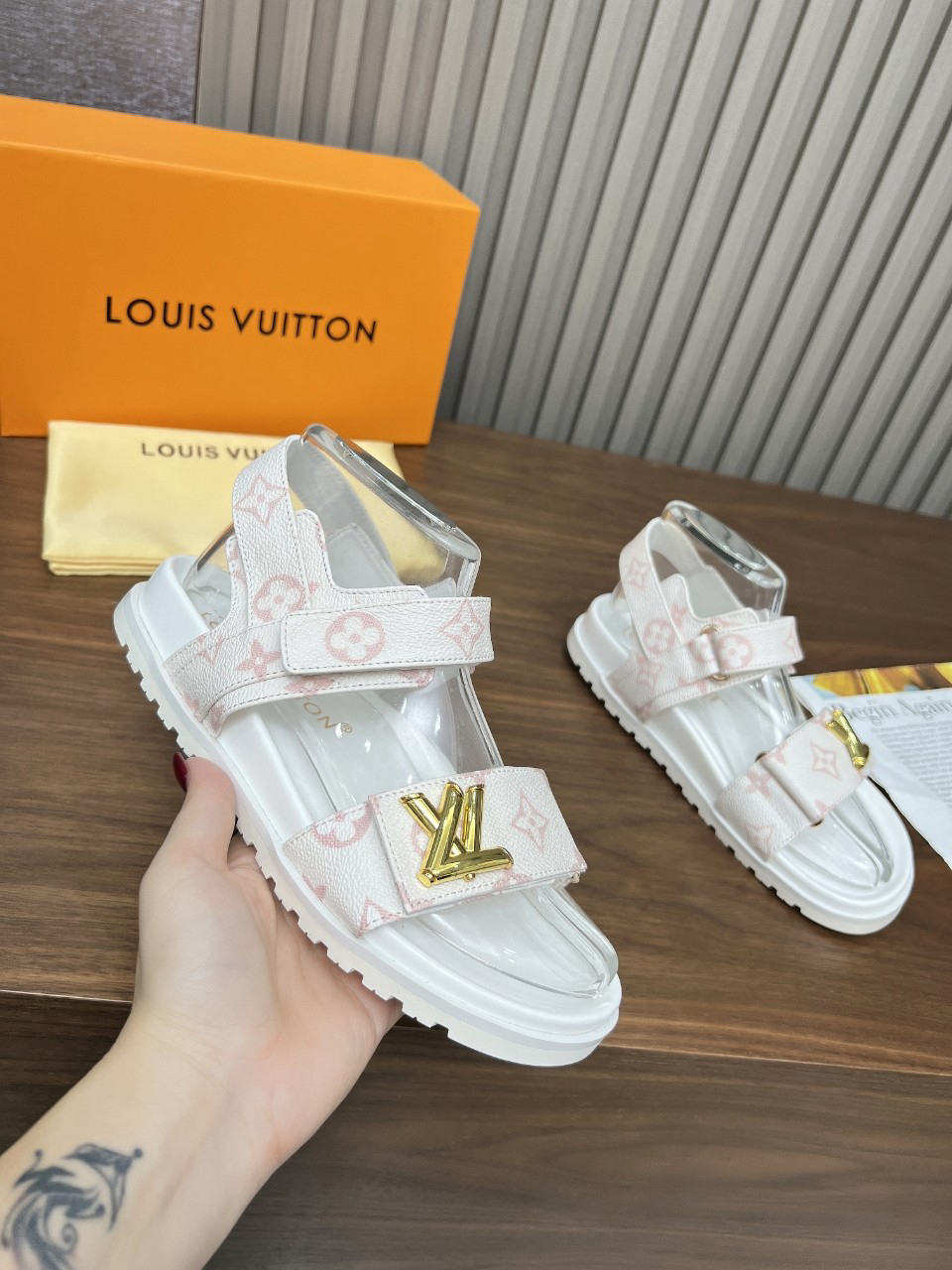 LV Summer footwear