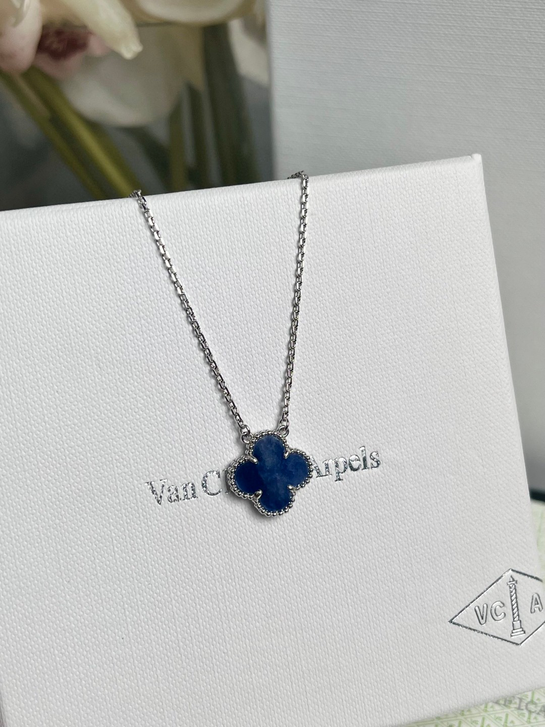 Van Cleef & Arpels necklace-50