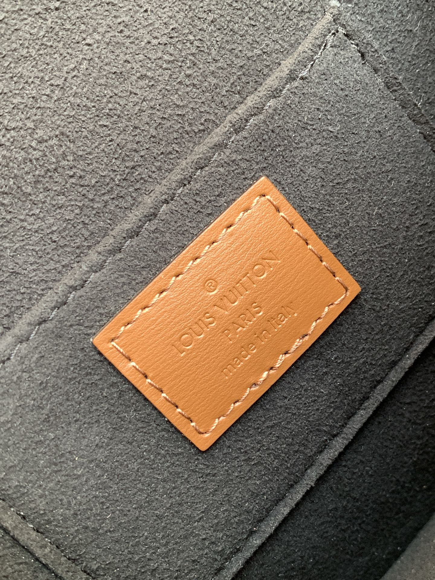 Louis Vuitton Hot New Product-159