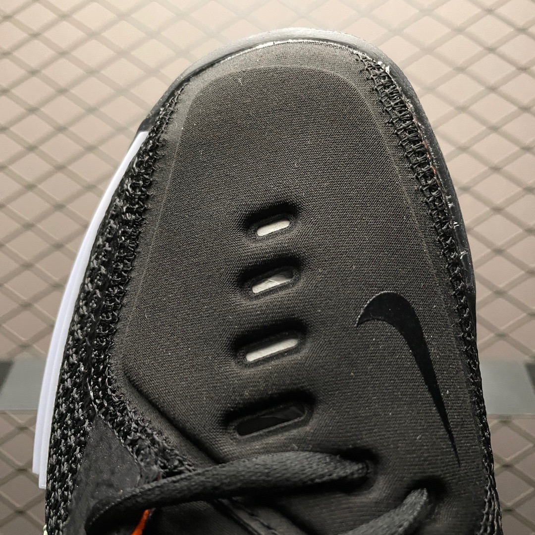 Nike Sneakers-205