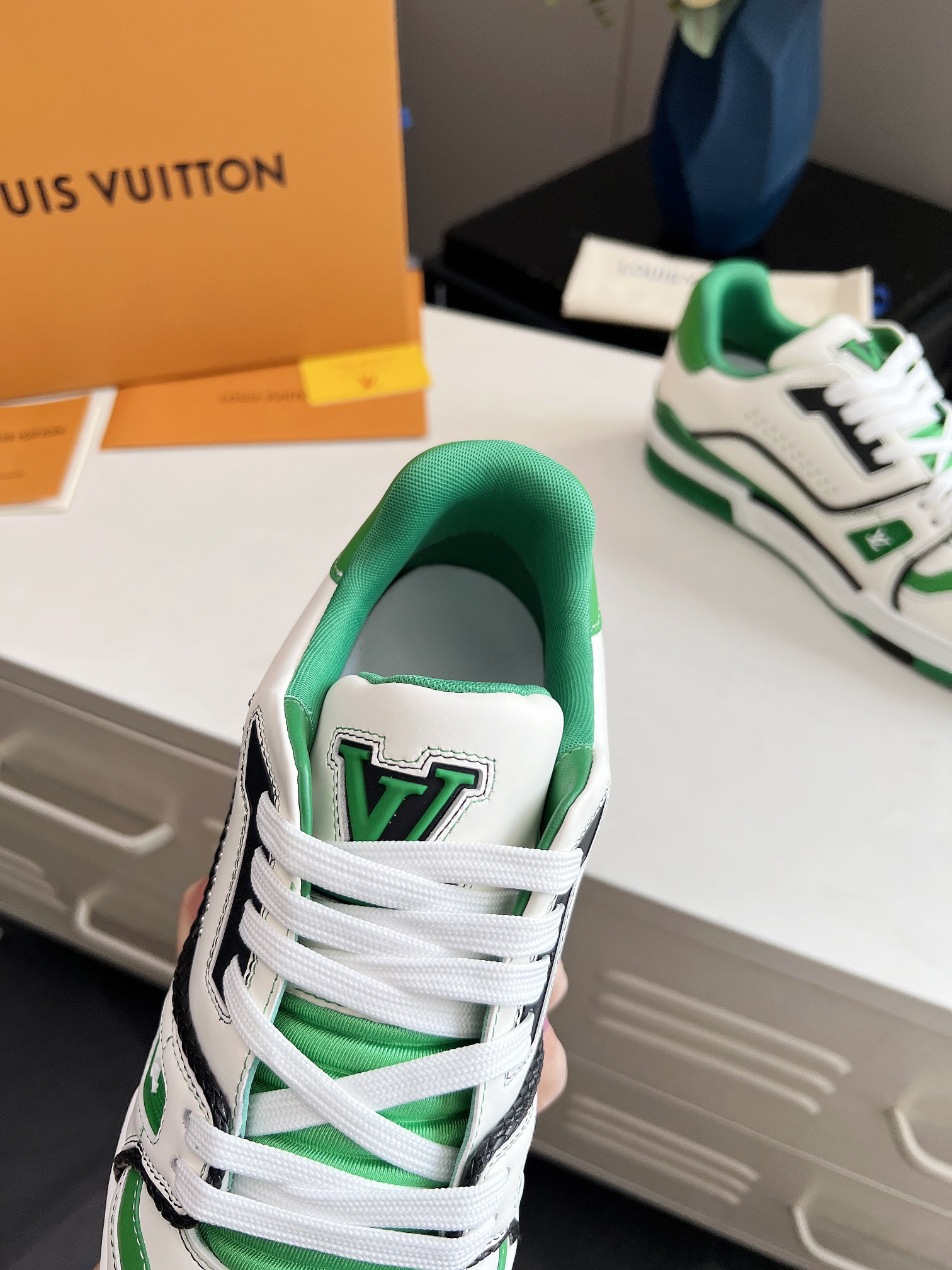 Lv Sneakers-71
