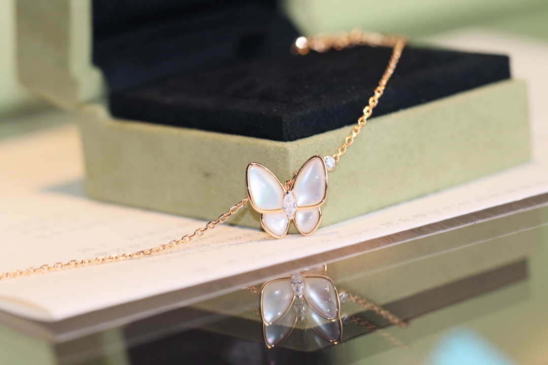 Van Cleef & Arpels necklace-47