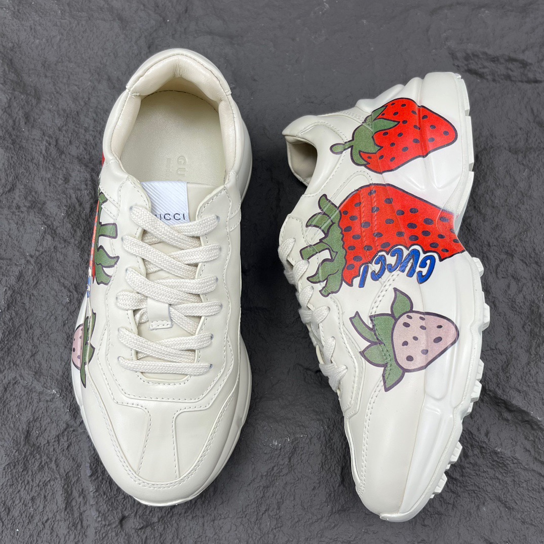 Gucci Sneakers-170