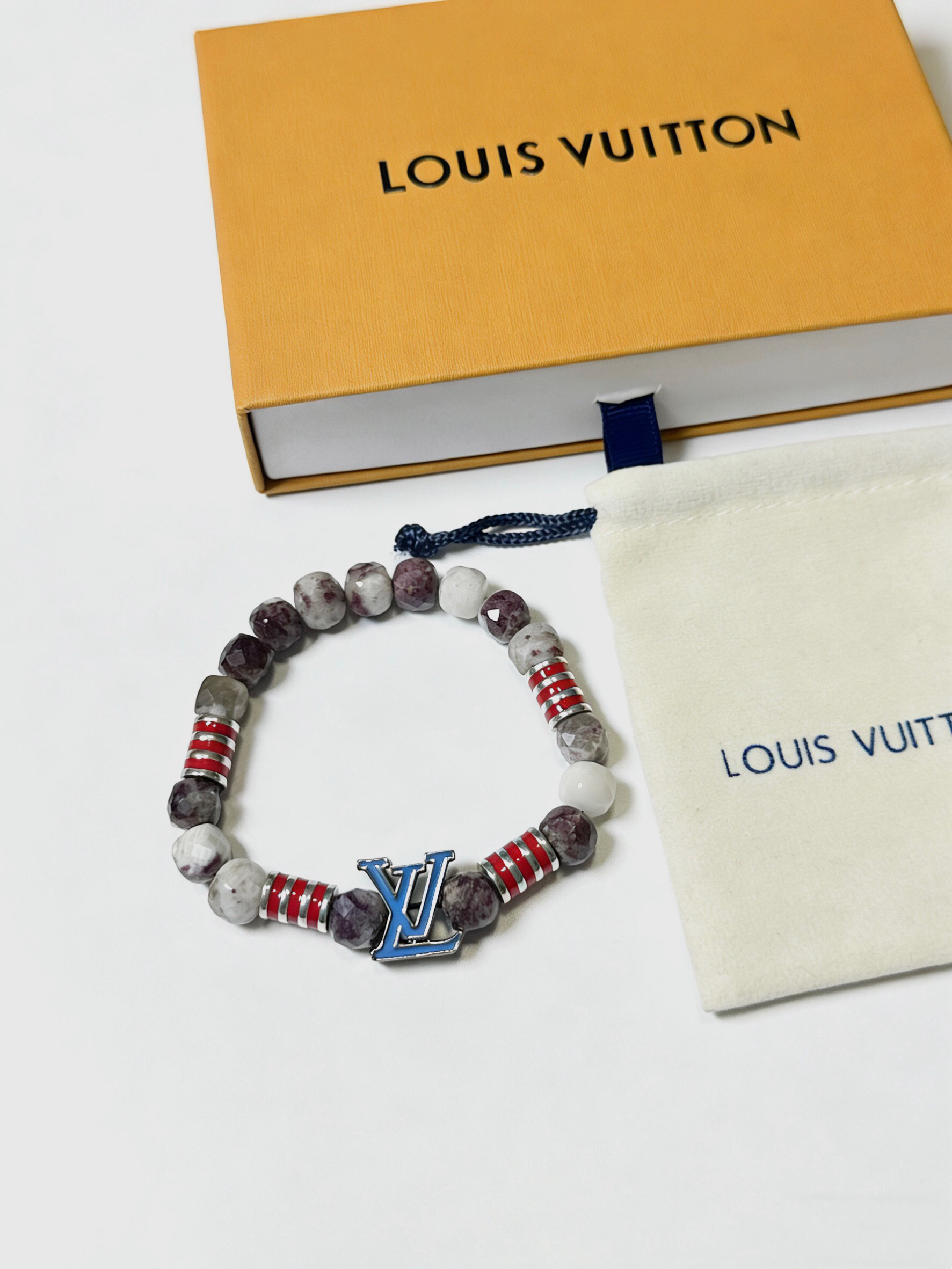 LV Bracelet-34