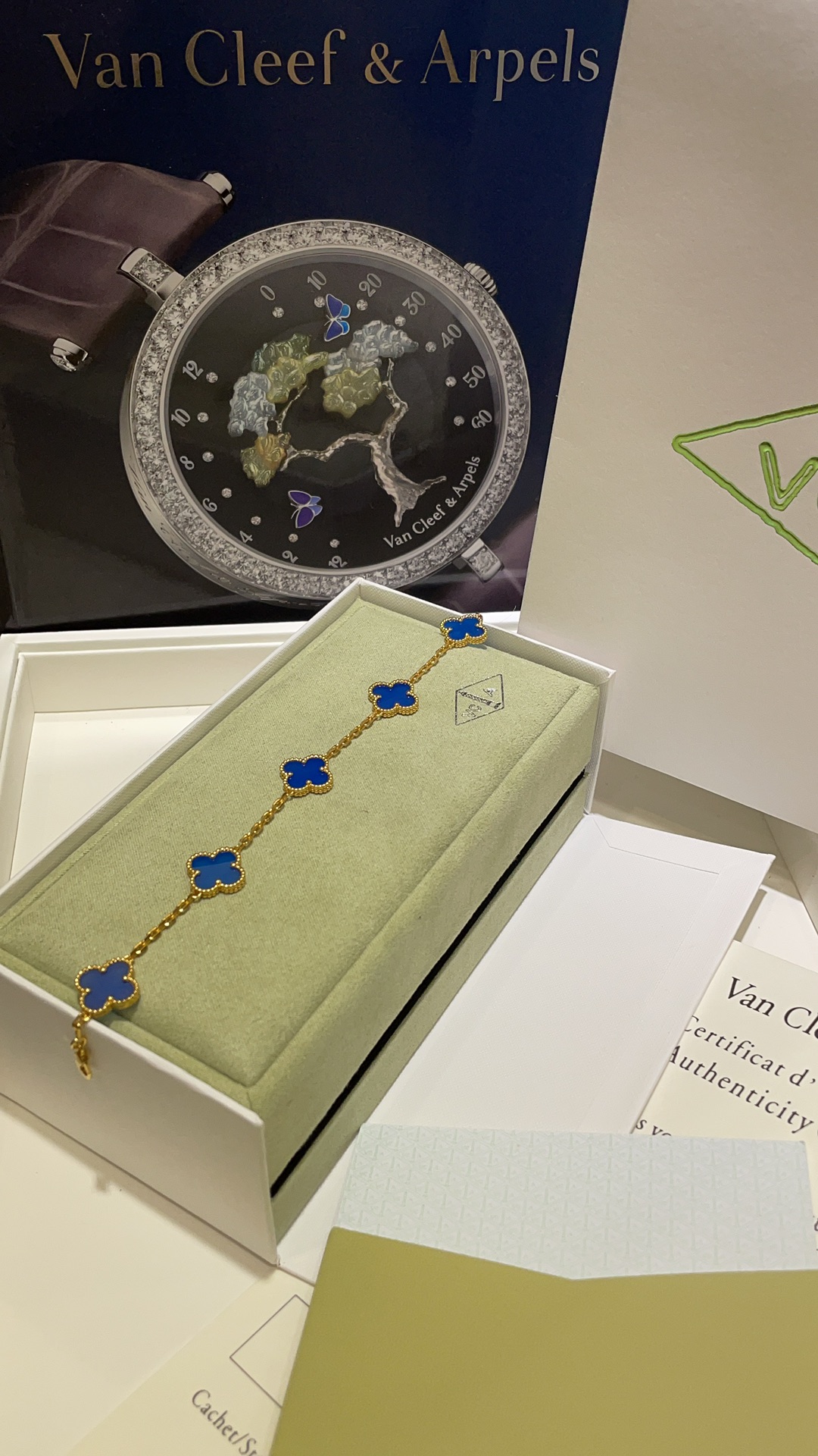 Van Cleef & Arpels Bracelet-105