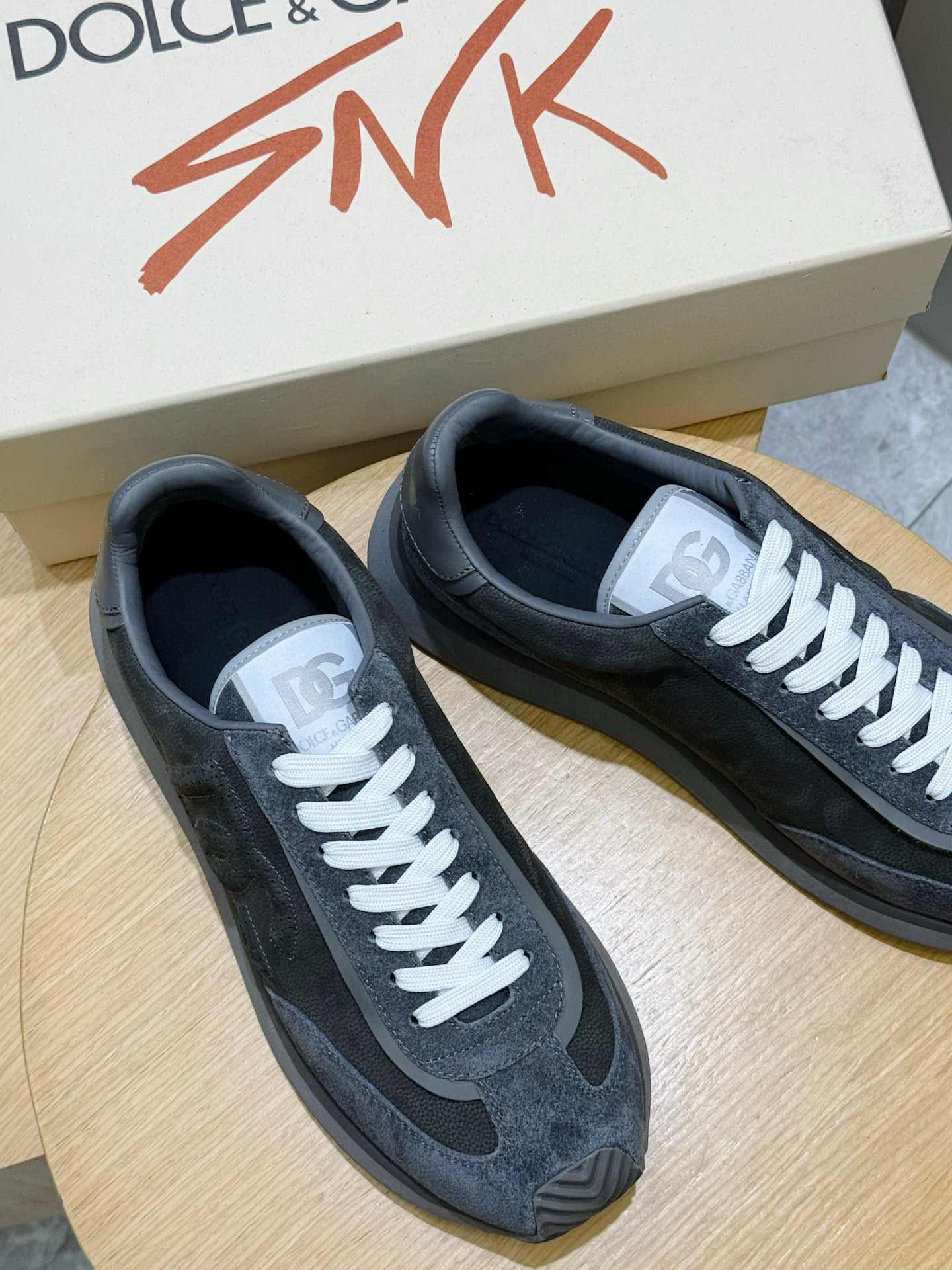 D&G Sneakers-94