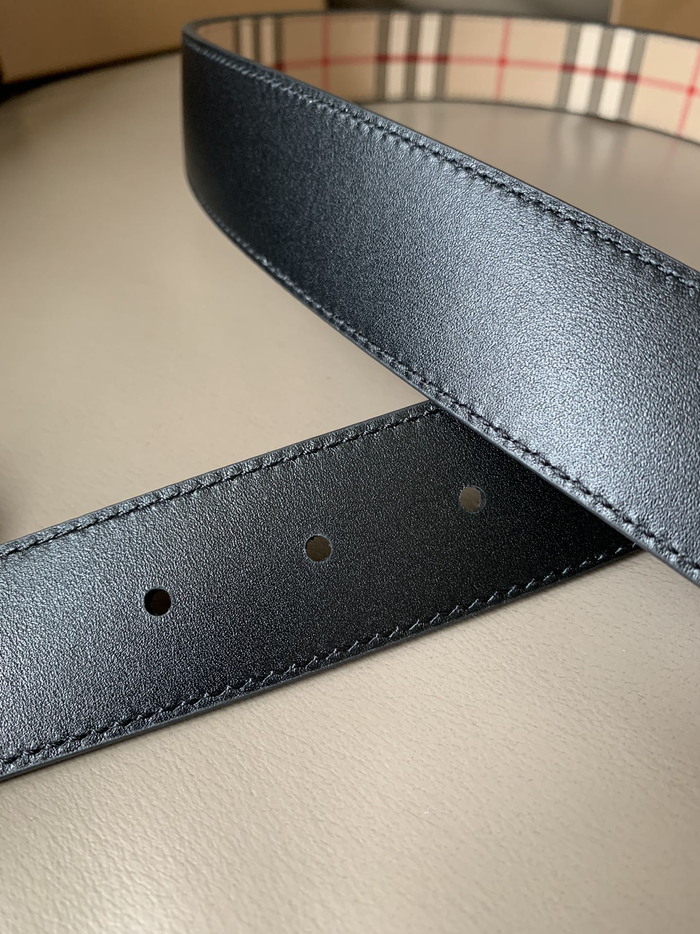 Burberry belt-105