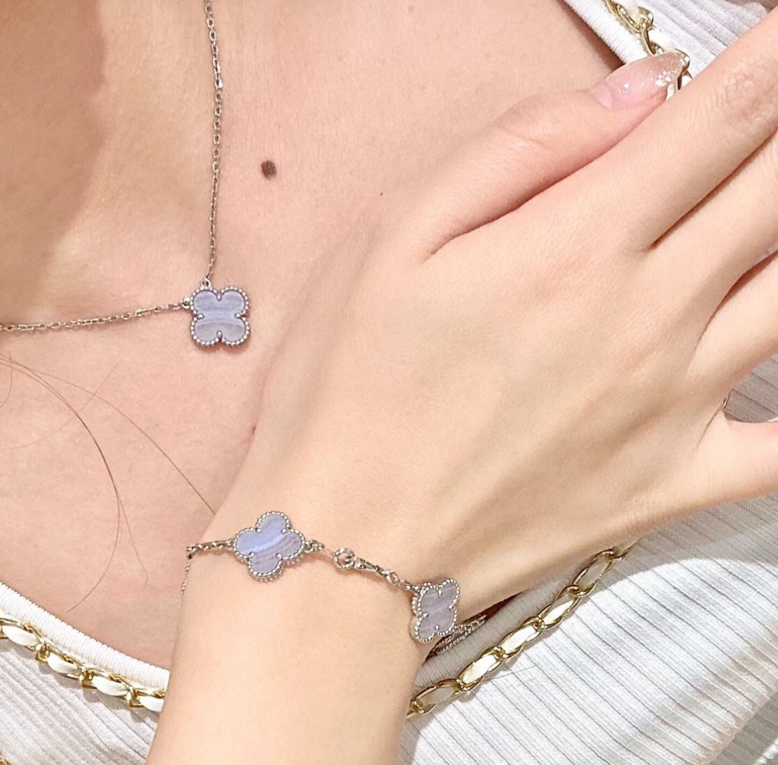 Van Cleef & Arpels necklace-132