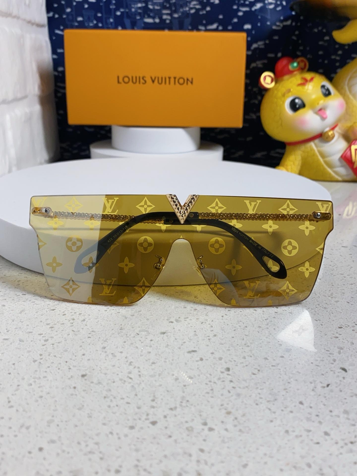LV glasses-37