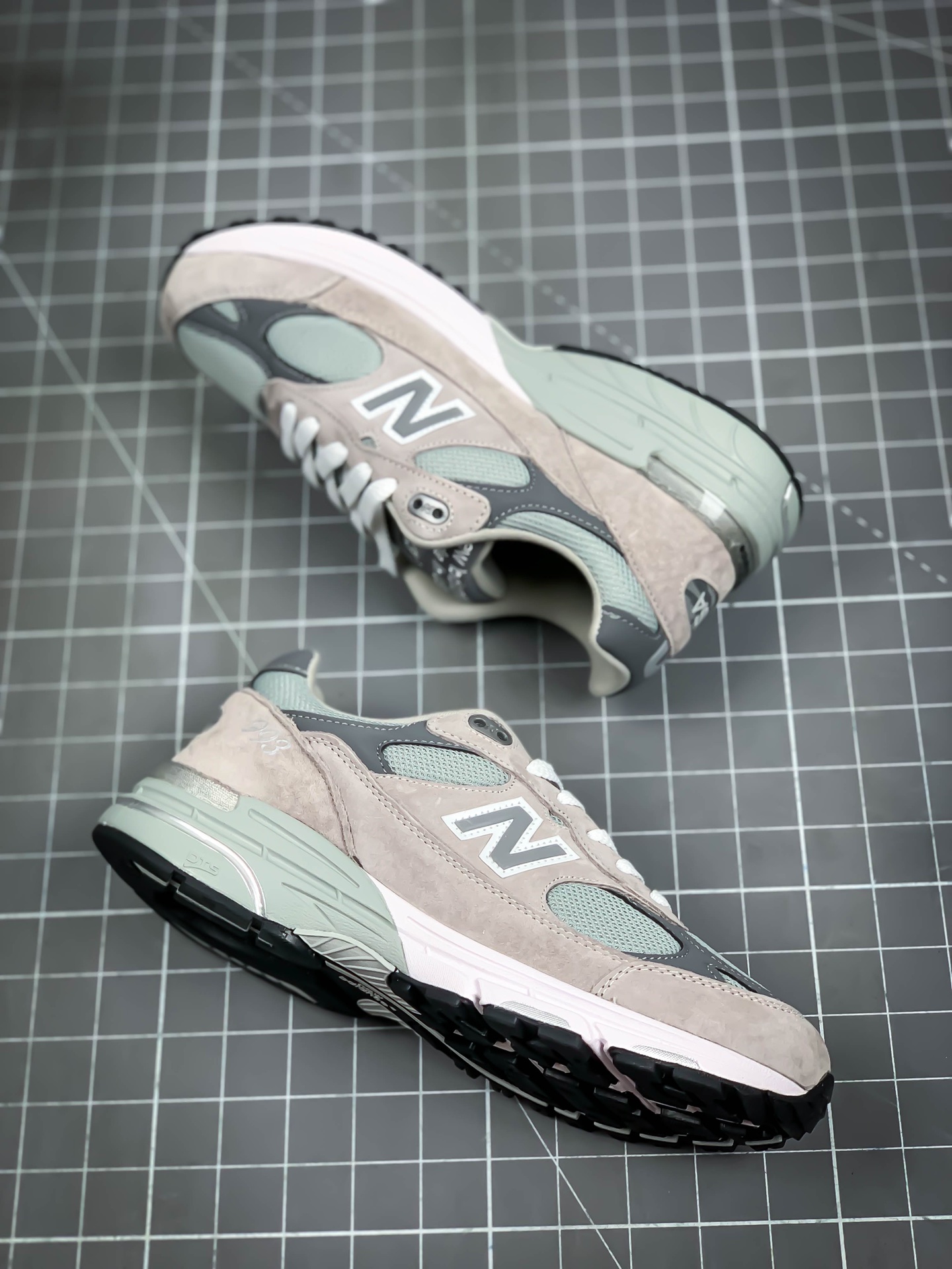 New Balance Sneakers-86