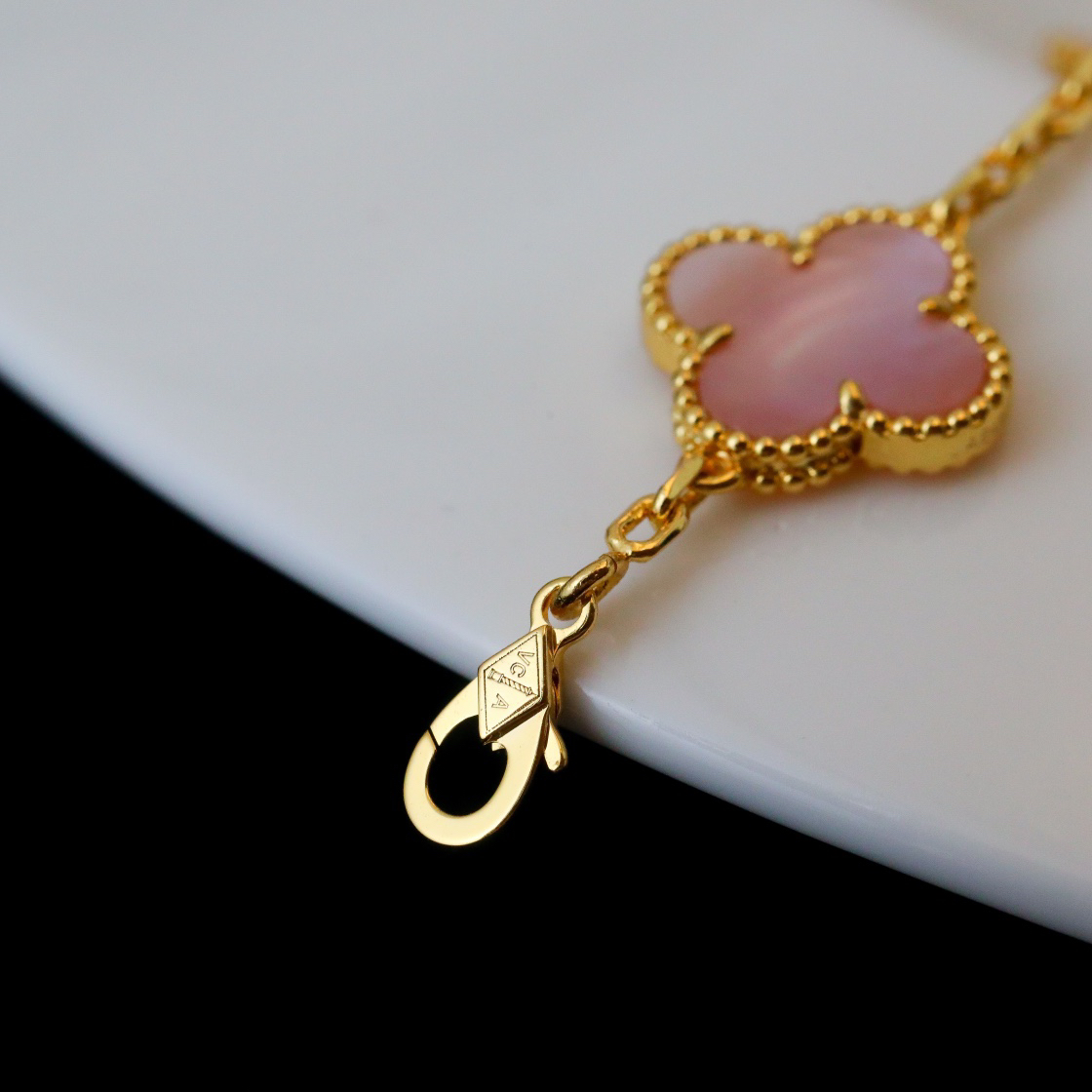 Van Cleef & Arpels Bracelet-78