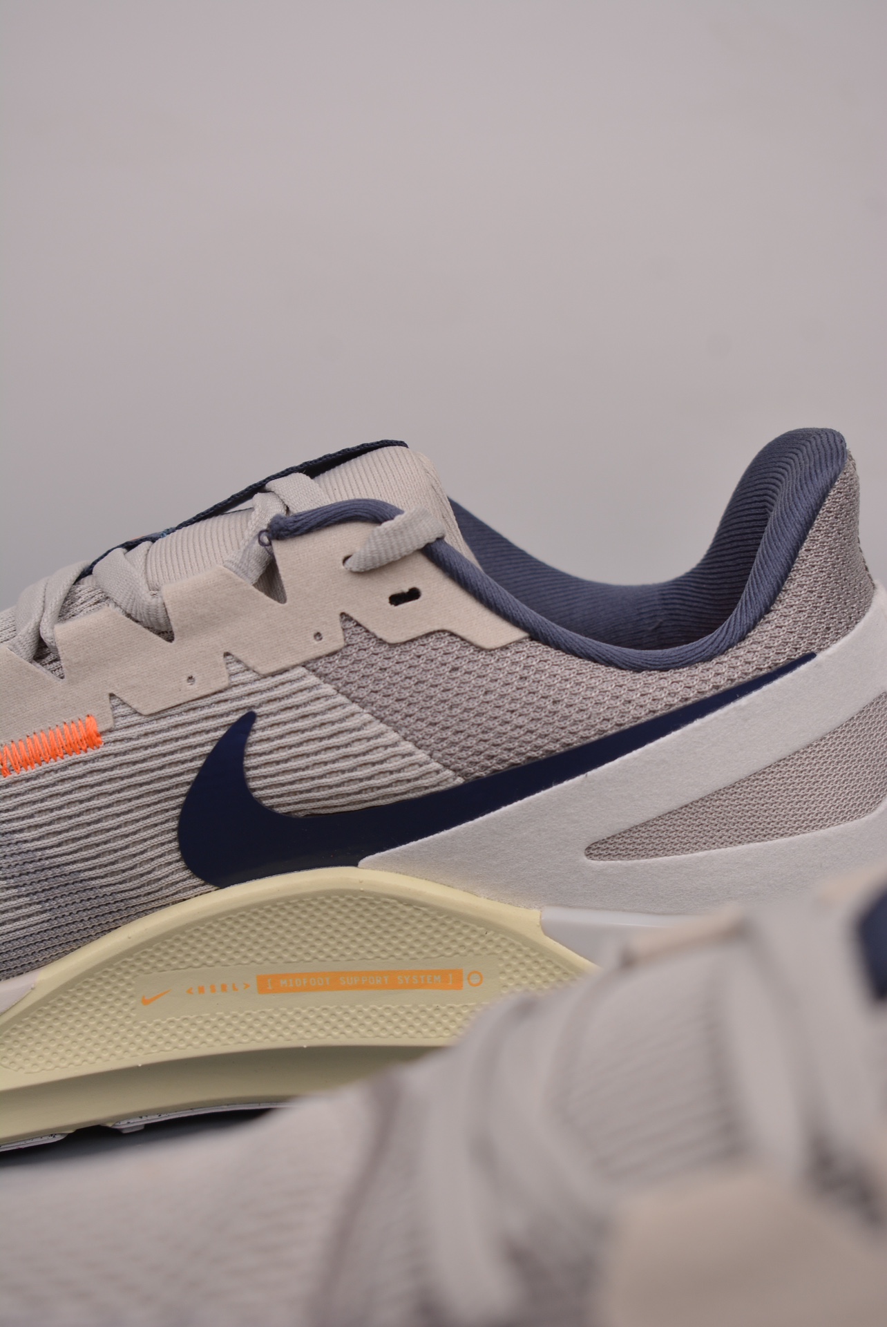 Nike Sneakers-304
