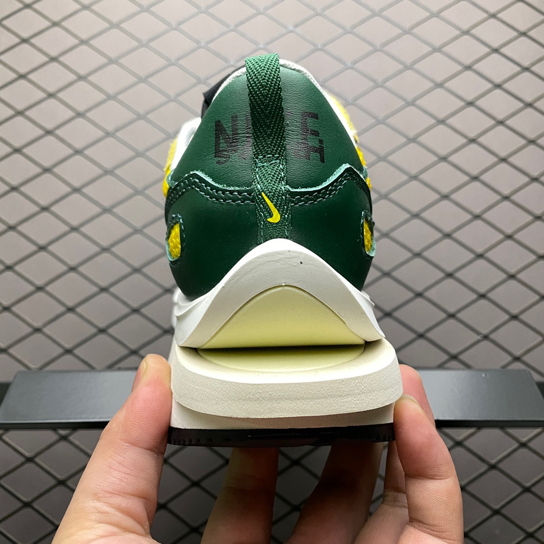 Nike Sneakers-309