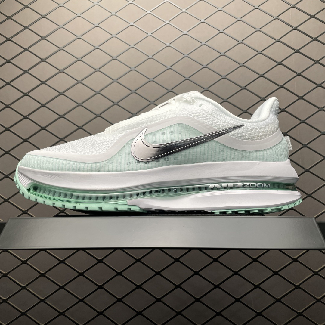 Nike Sneakers-126