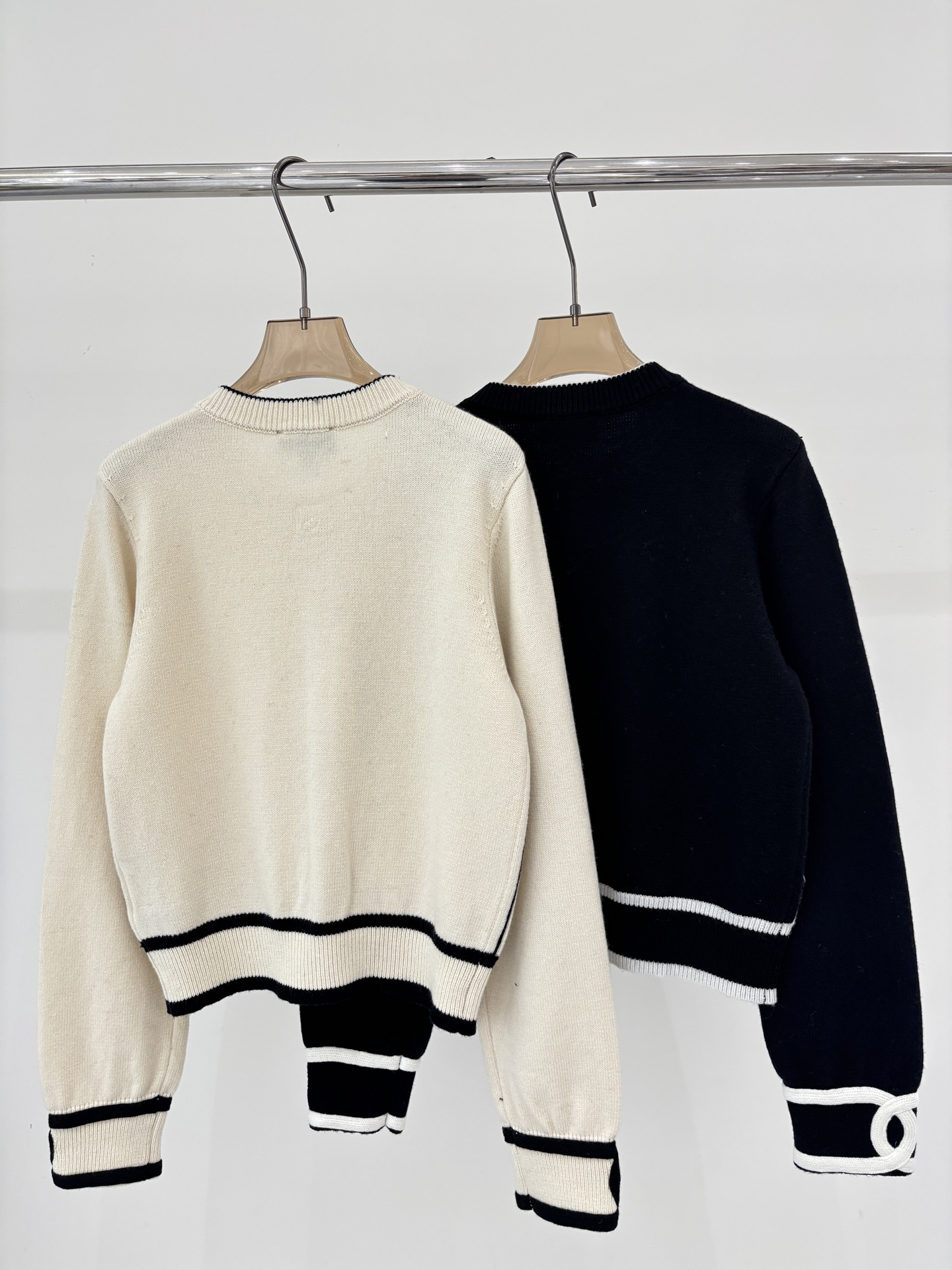 Chanel Clothing-75