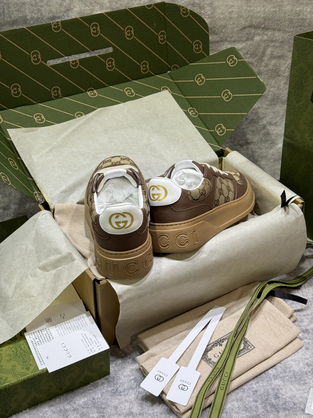 Gucci Sneakers-159