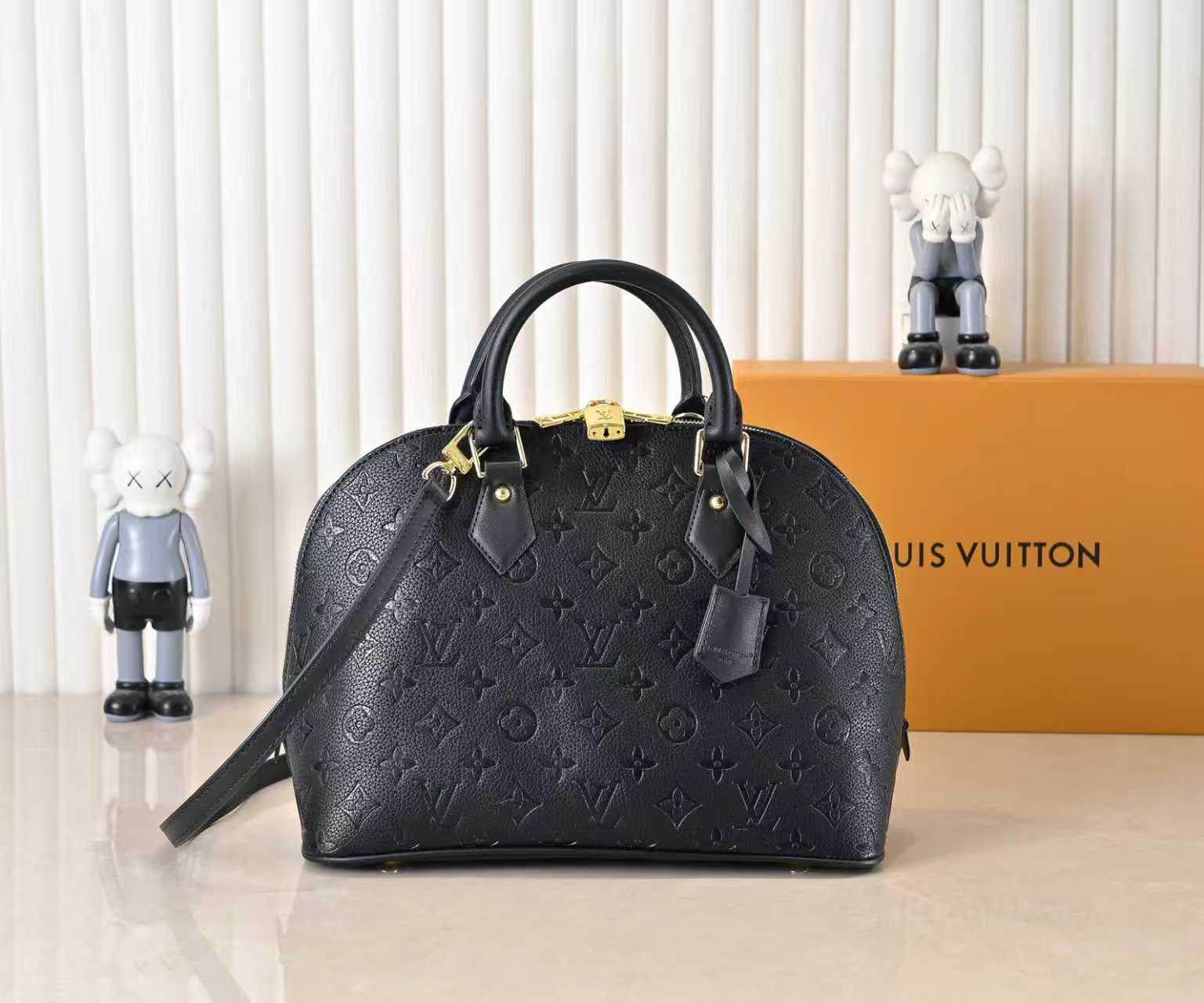 Louis Vuitton Hot New Product-150
