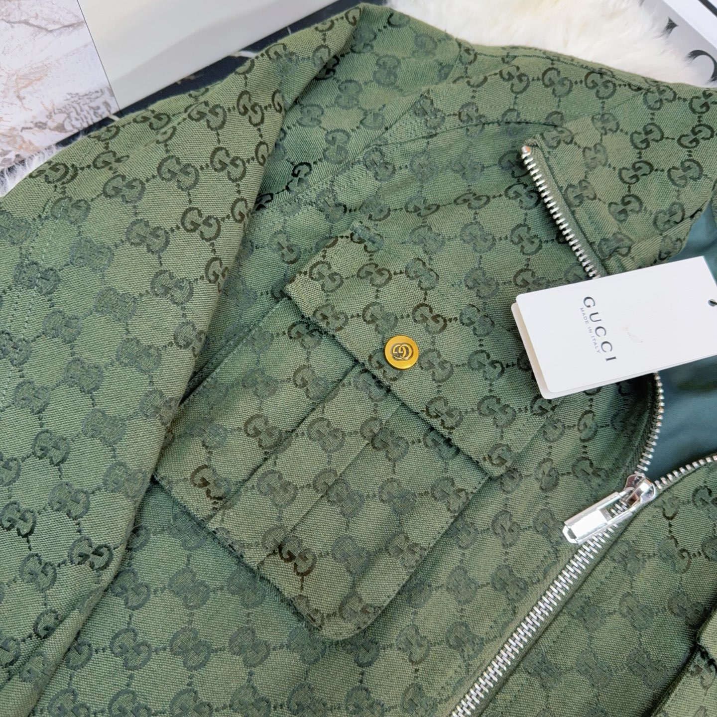 Gucci clothing-215