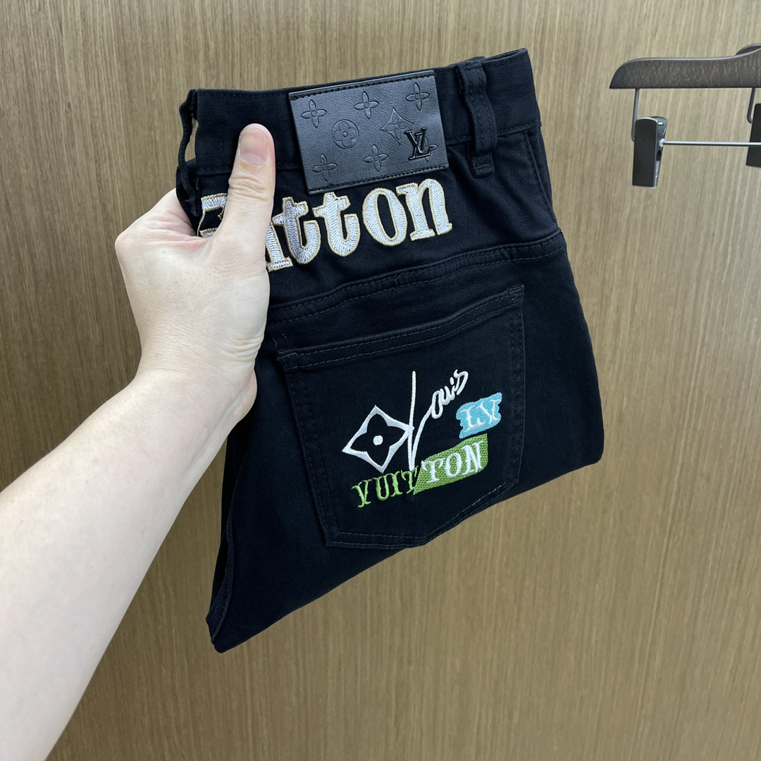 LV Clothing-21
