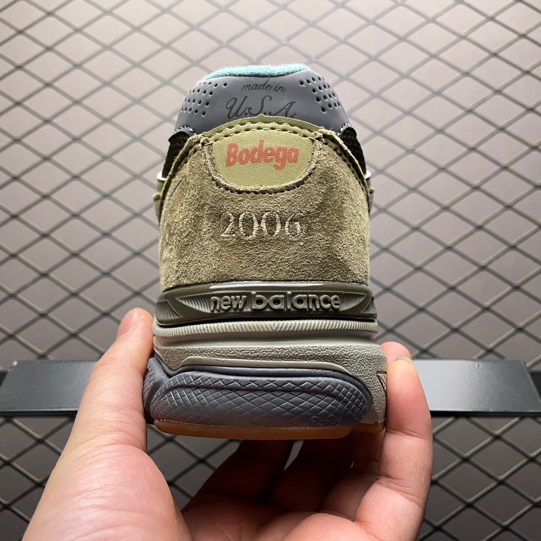 New Balance Sneakers-103