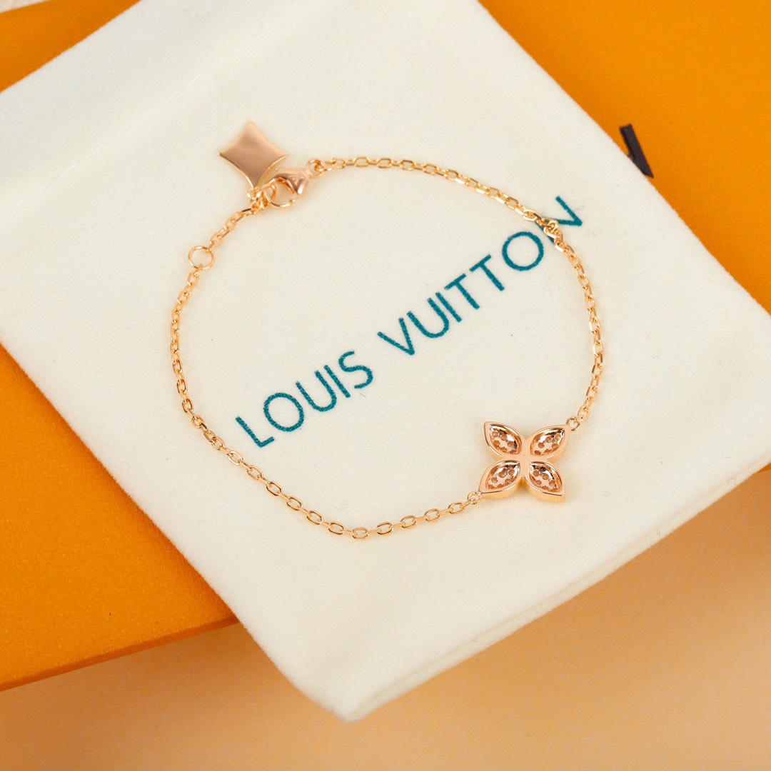 LV necklace-21