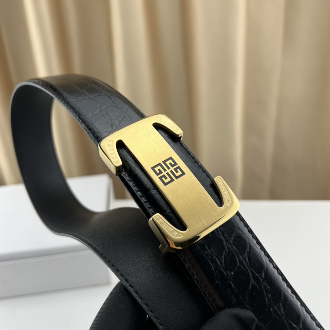Givenchy belt-90