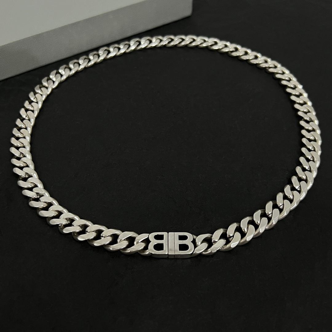 Balenciaga necklace-8