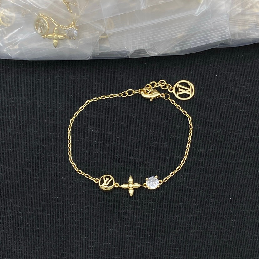 LV Bracelet-92