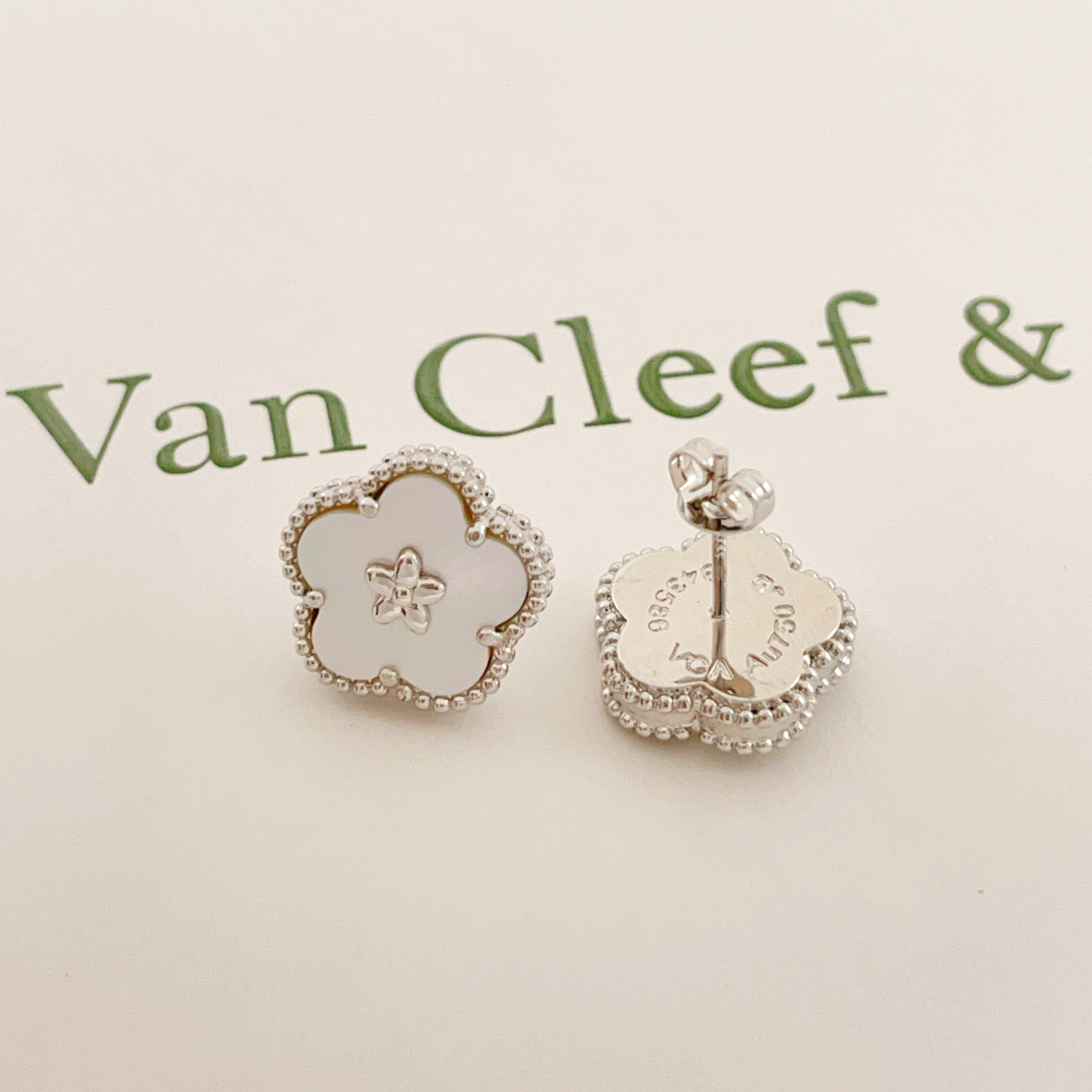Van Cleef & Arpels earring-4