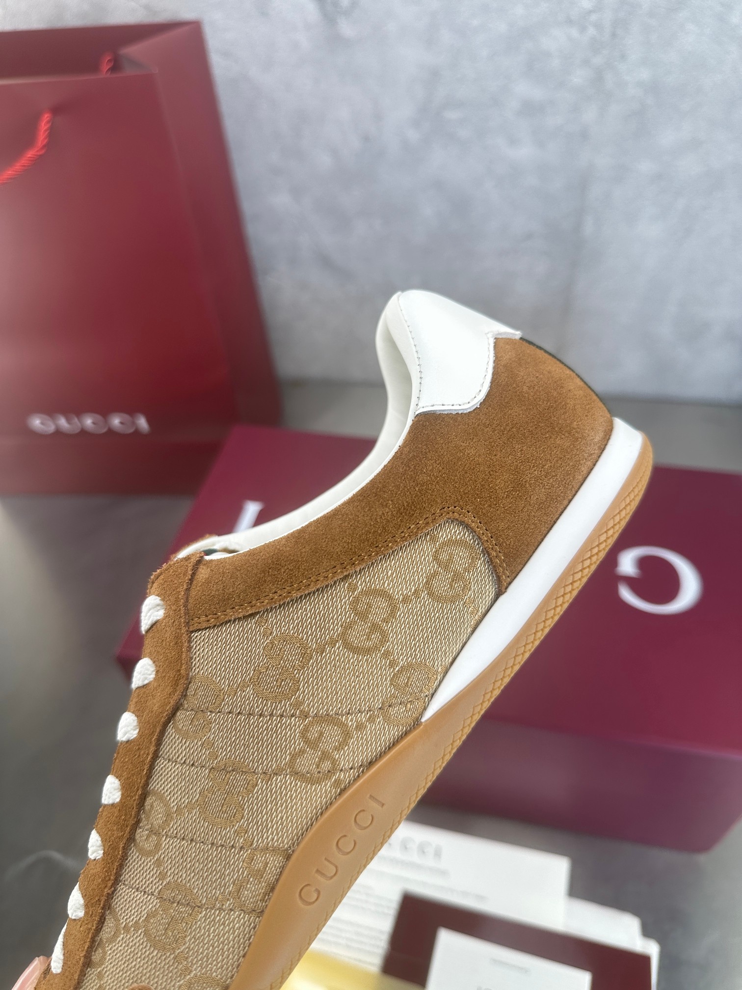 Gucci Sneakers-181