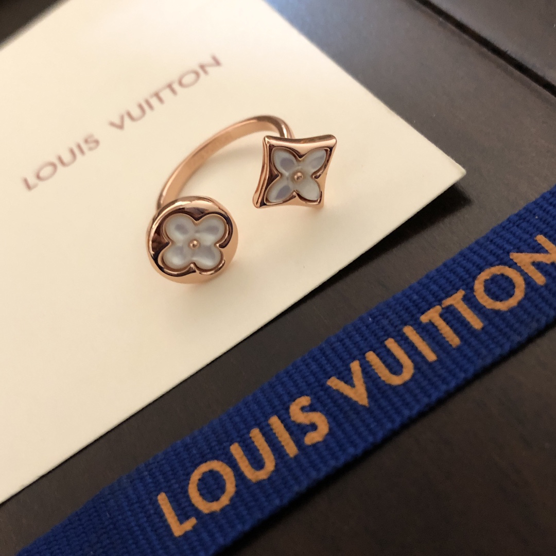 LV ring-58