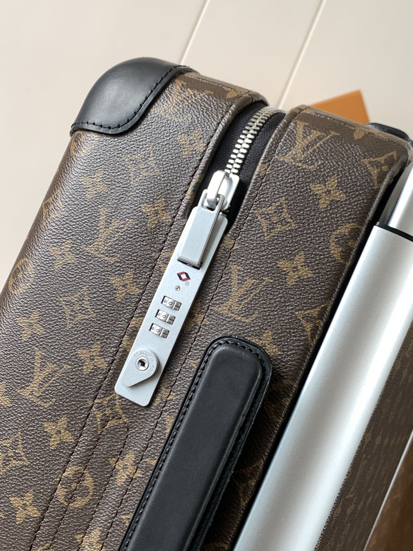 LV luggage-51