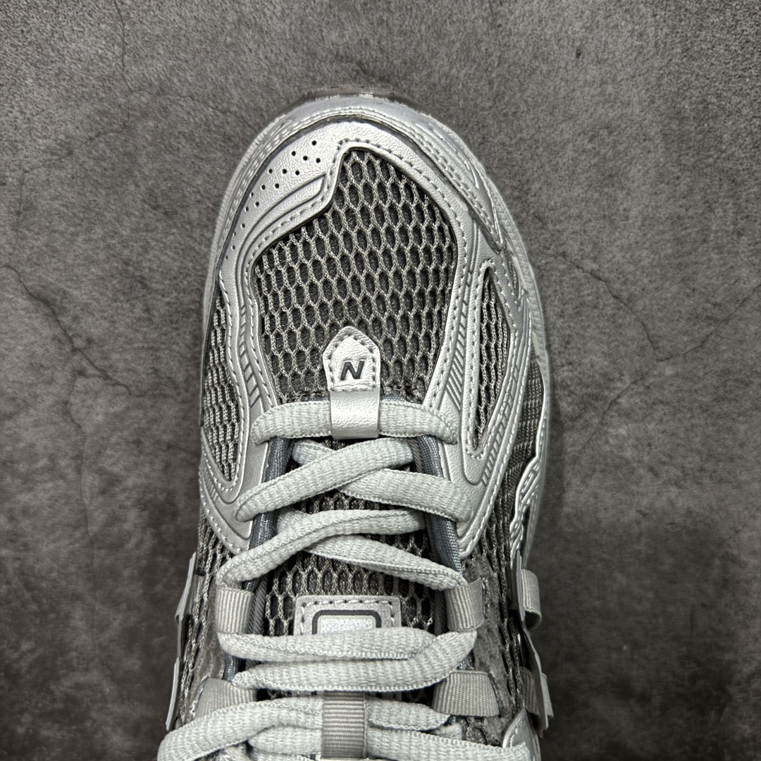 New Balance Sneakers-233