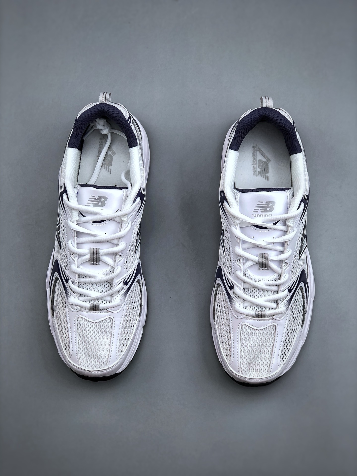 New Balance Sneakers-344