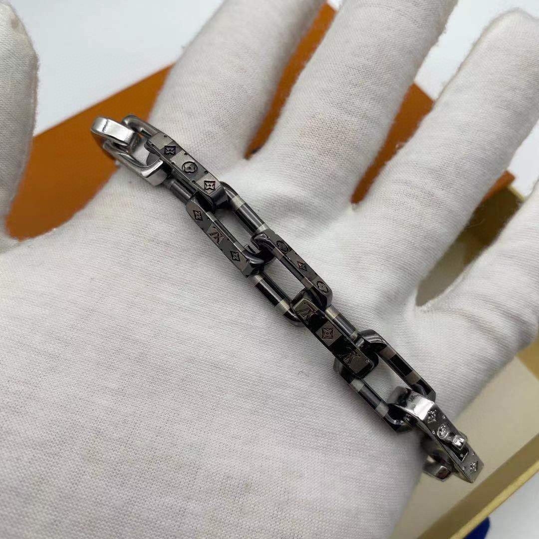 LV Bracelet-44