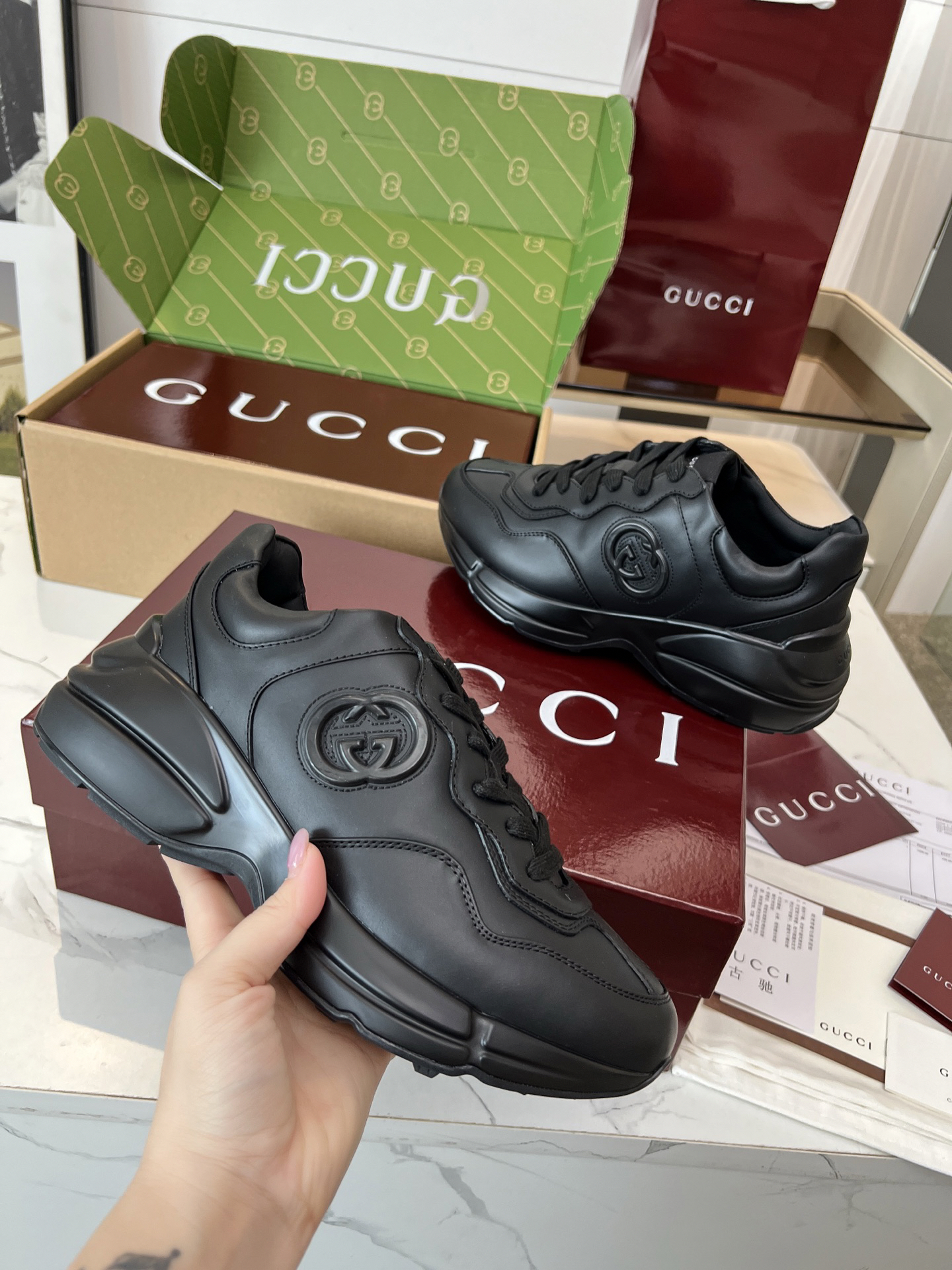 Gucci Sneakers-116