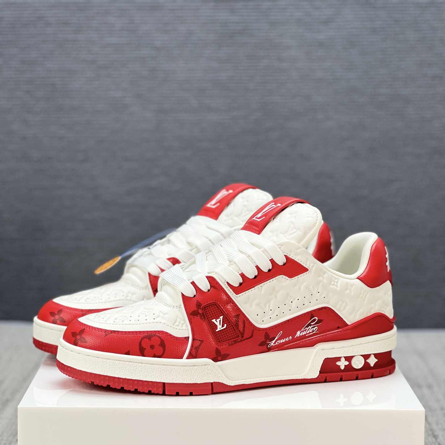 Lv Sneakers-123
