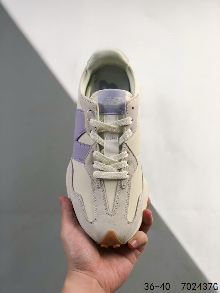 New Balance Sneakers-386