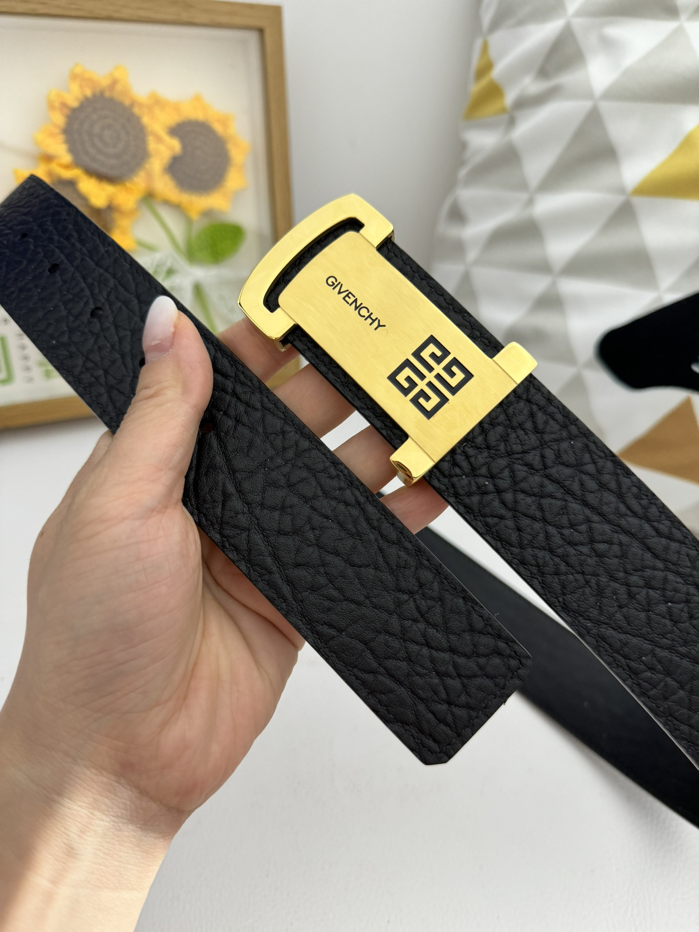 Givenchy belt-132