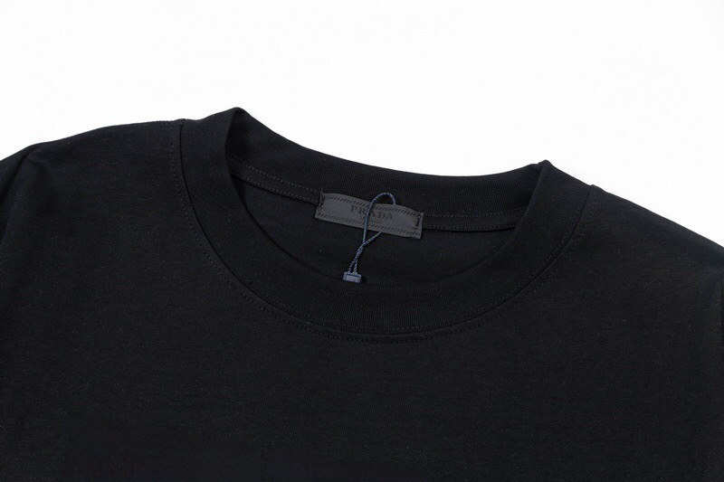 Prada clothing-32
