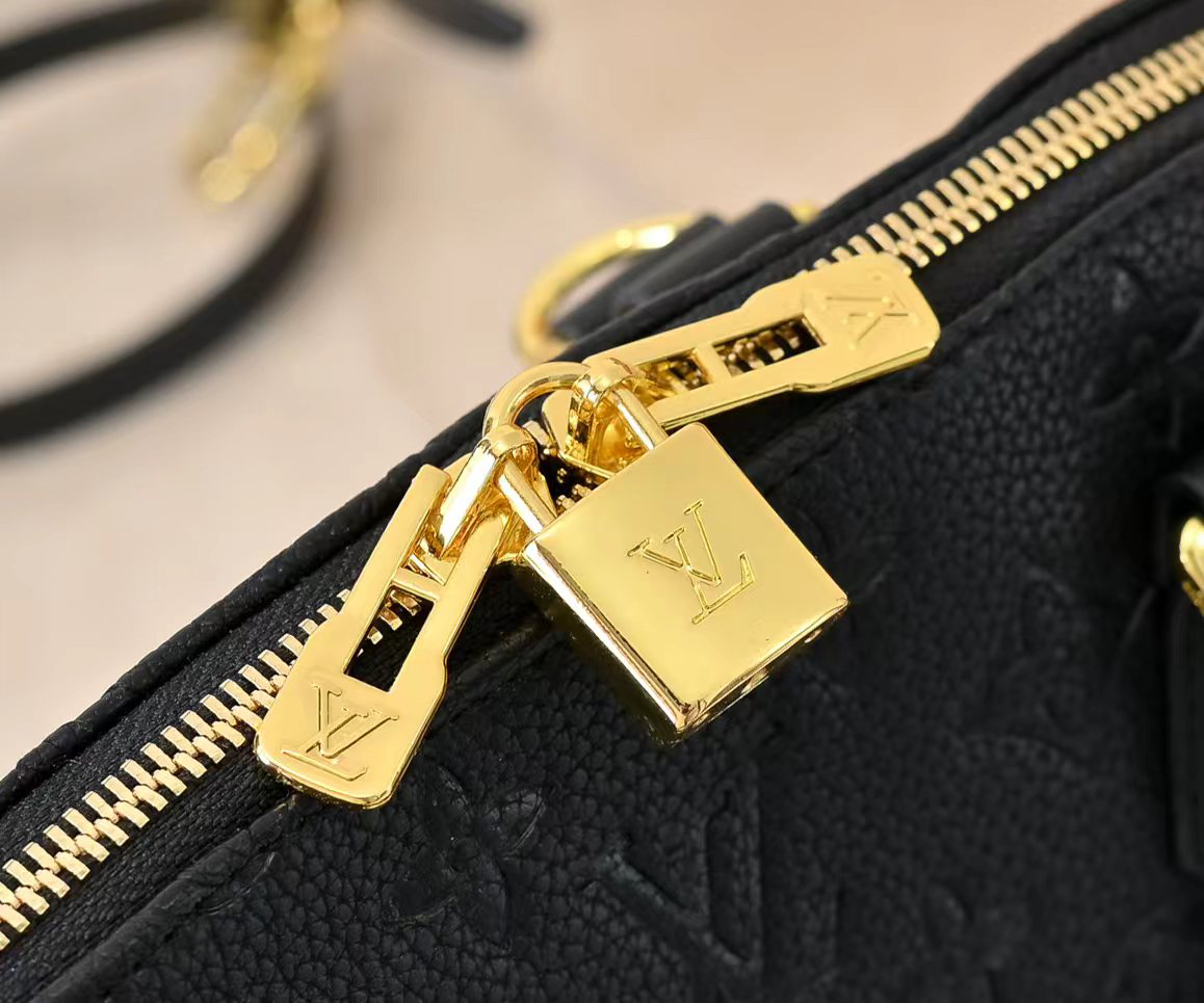 Louis Vuitton Hot New Product-150