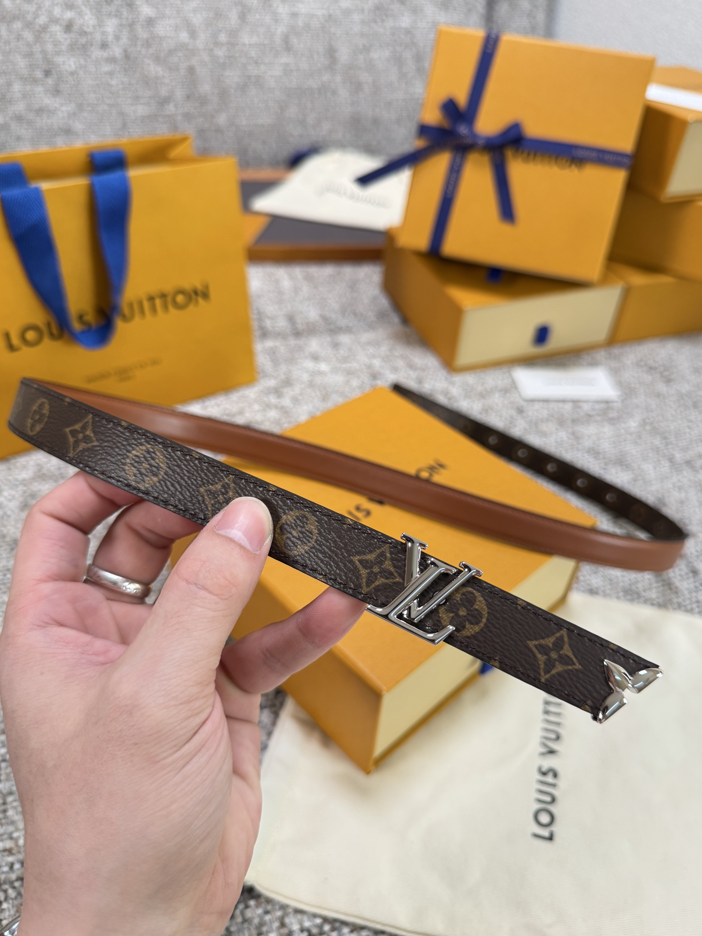 Lv belt-75