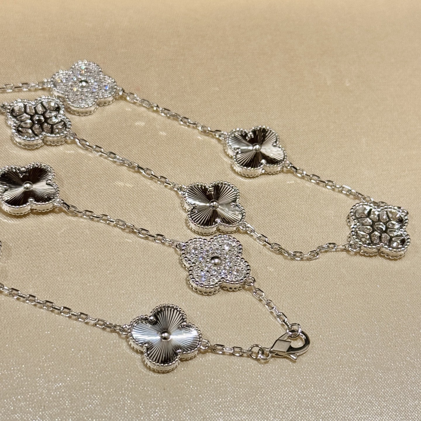 Van Cleef & Arpels necklace-123