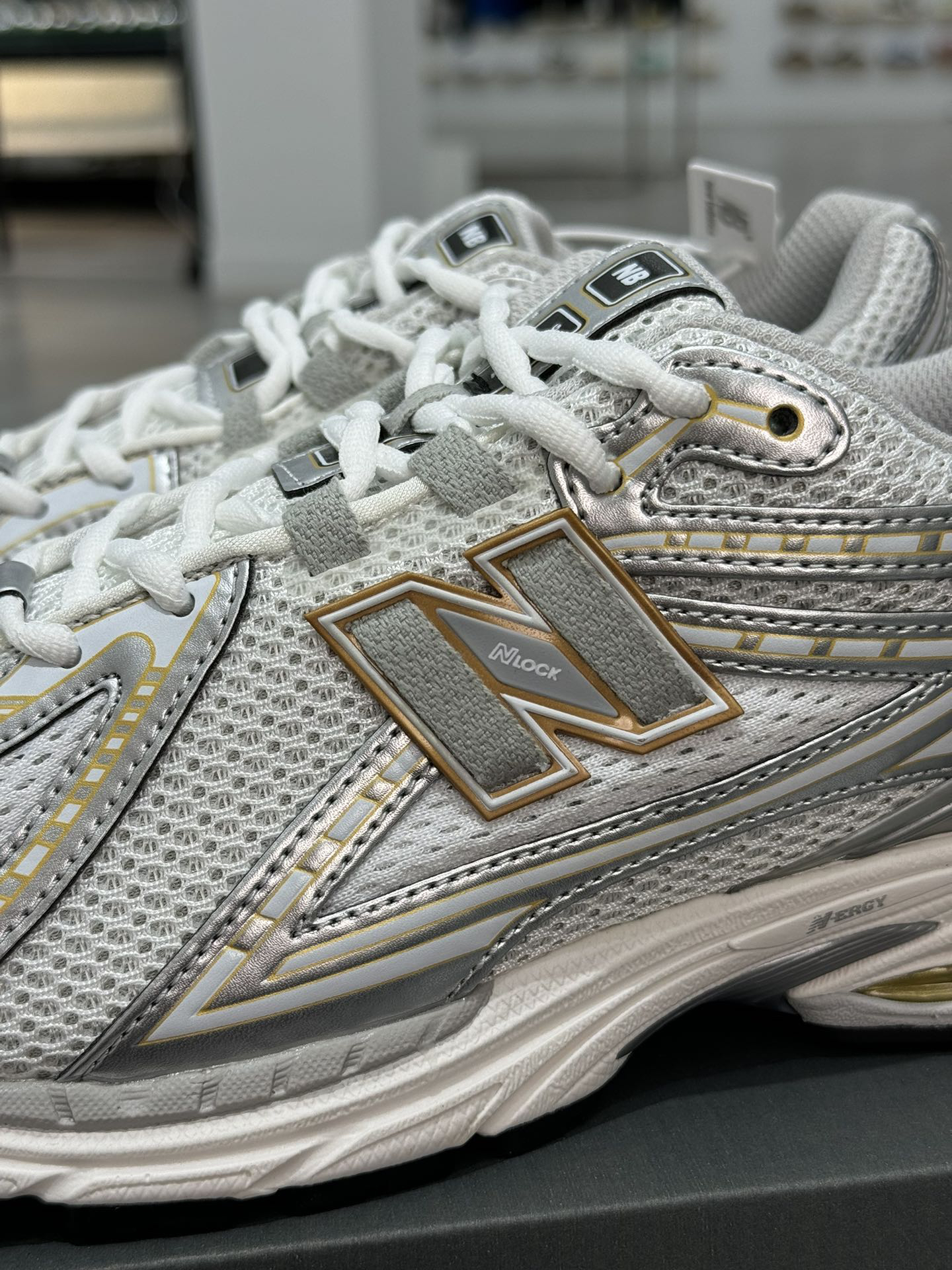 New Balance Sneakers-369