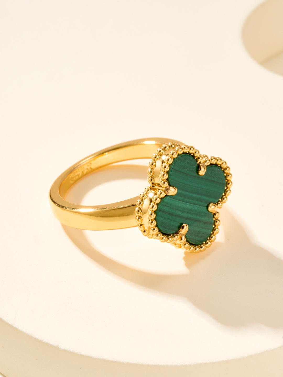 Van Cleef & Arpels ring-9