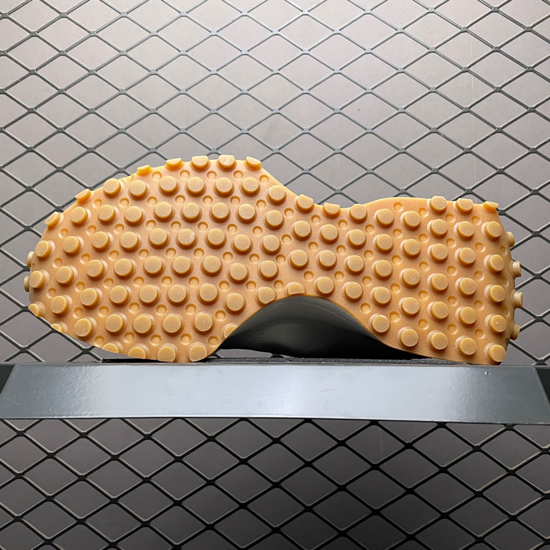 New Balance Sneakers-82