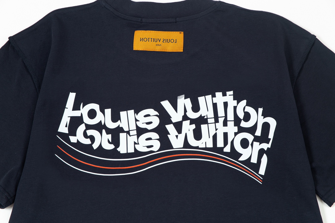 LV clothing-144