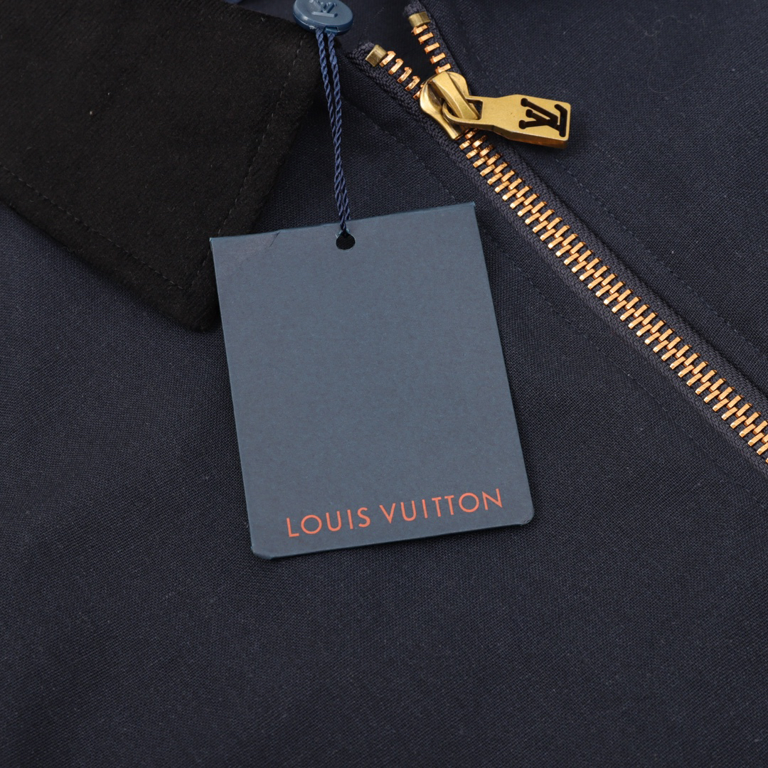LV Clothing-341