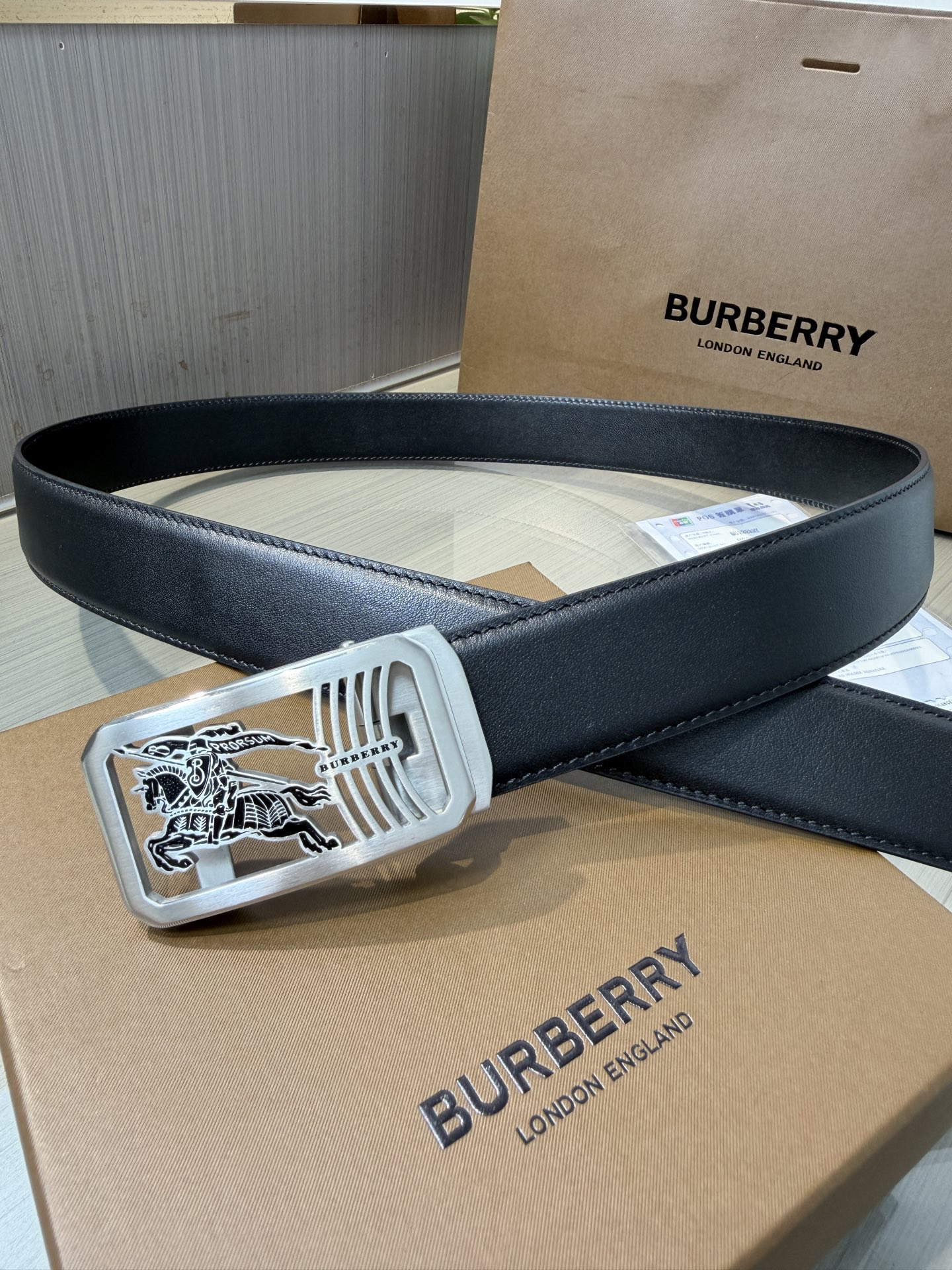 Burberry belt-78